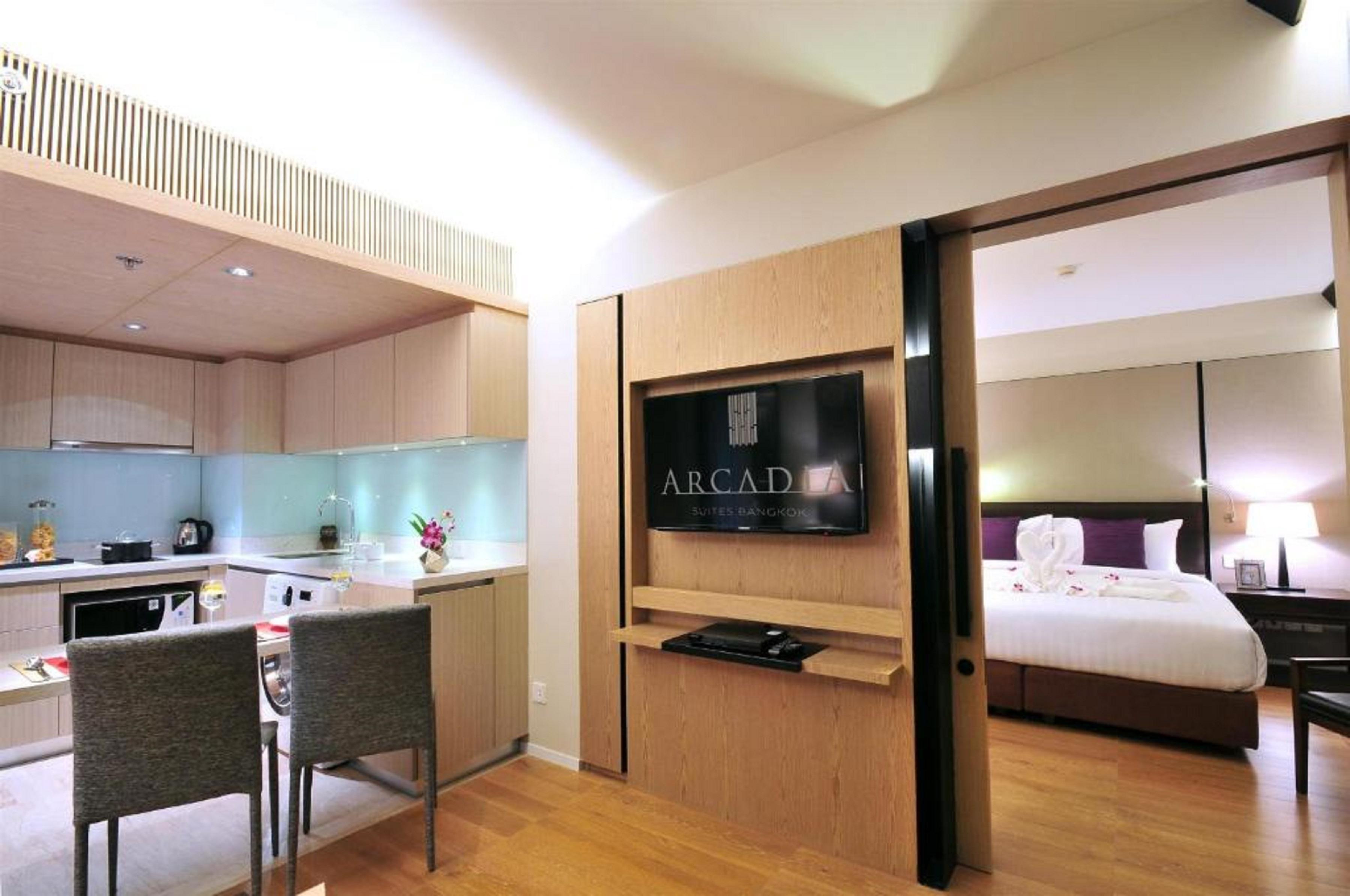 Arcadia Suites Bangkok Exterior foto