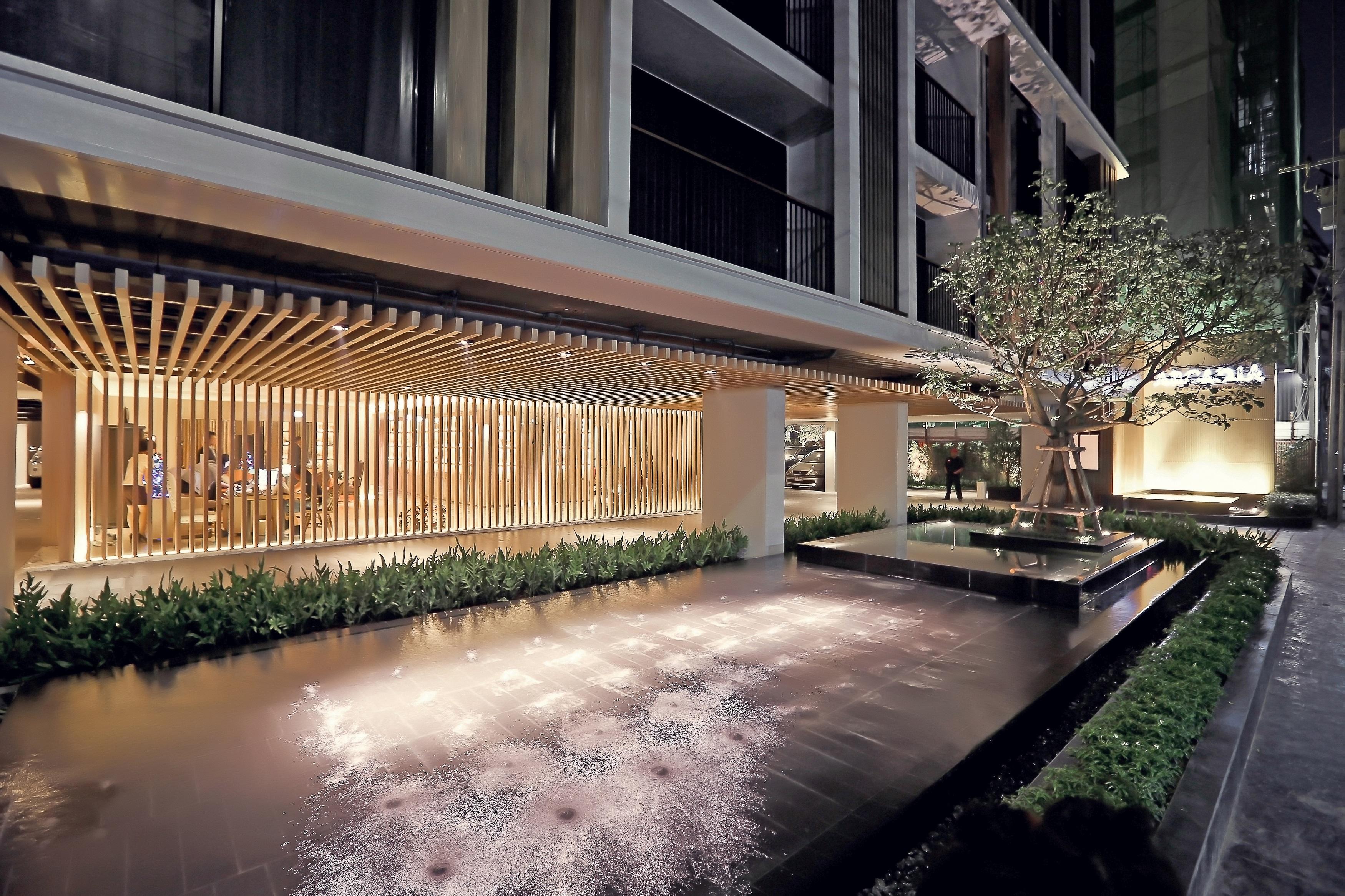 Arcadia Suites Bangkok Exterior foto