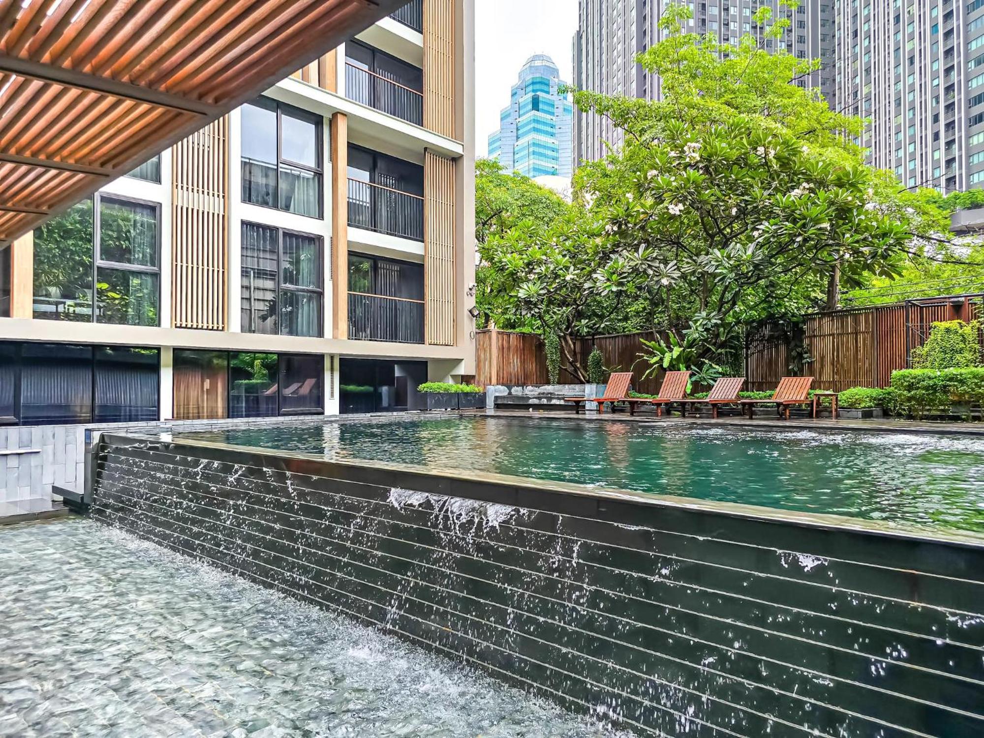 Arcadia Suites Bangkok Exterior foto