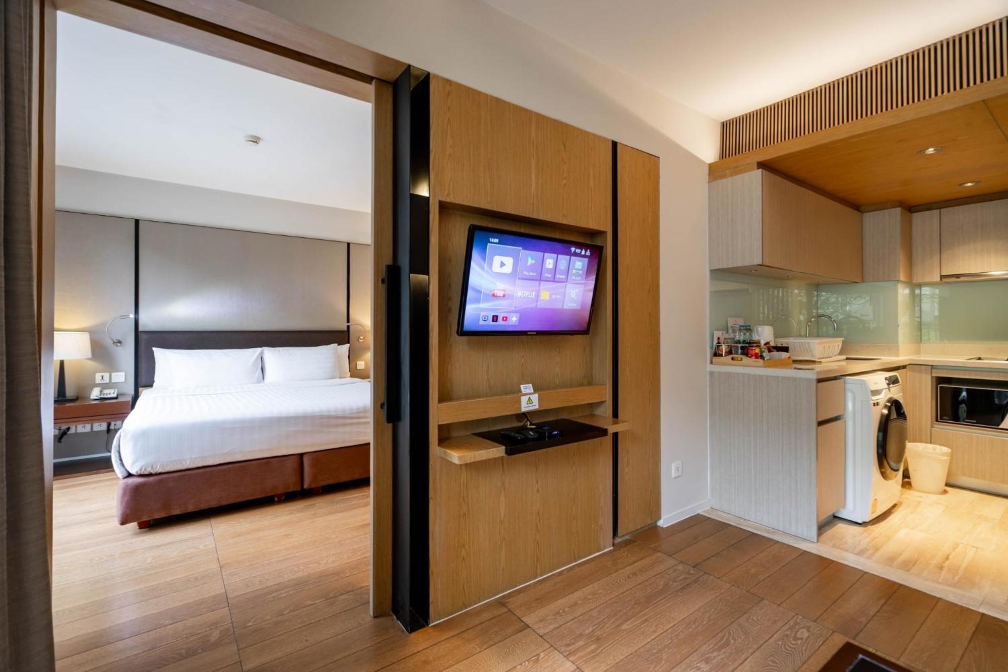Arcadia Suites Bangkok Exterior foto